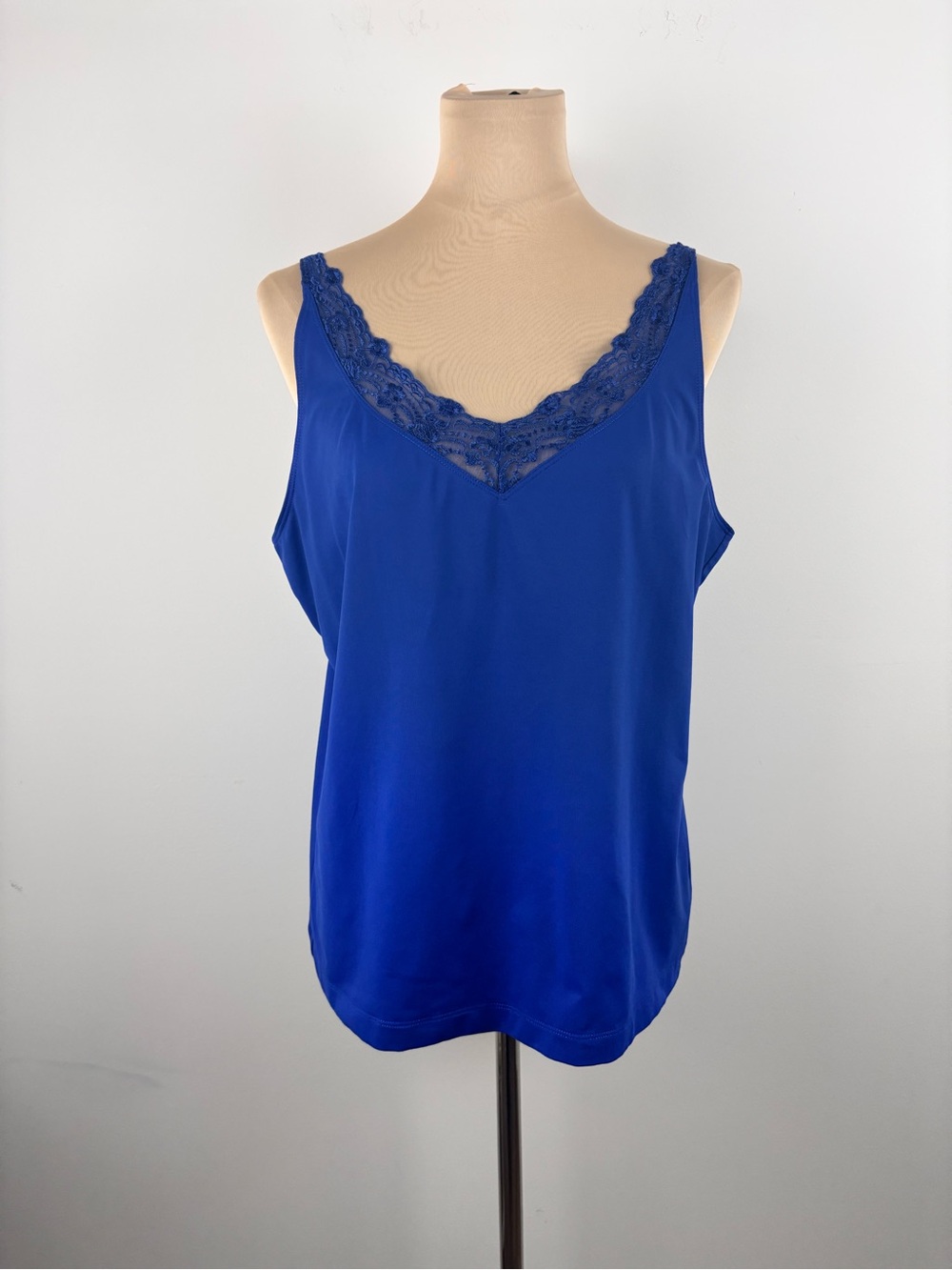 Chico's 3 Women’s XL Dark Hype Blue Camisole Lace Trim Royal Blue Cami Stretch